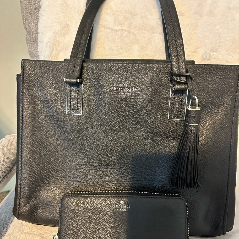 Kate Spade Black Pebbled Leather Naomi Tote + Wallet - Picture 2 of 9